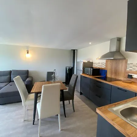بيت للعطل Chez Catherine Avec Vue Sur Pradelles